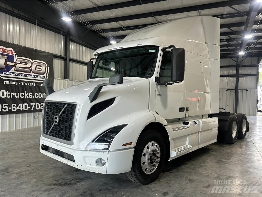 Volvo VNR64T640 Tractores (camiões)