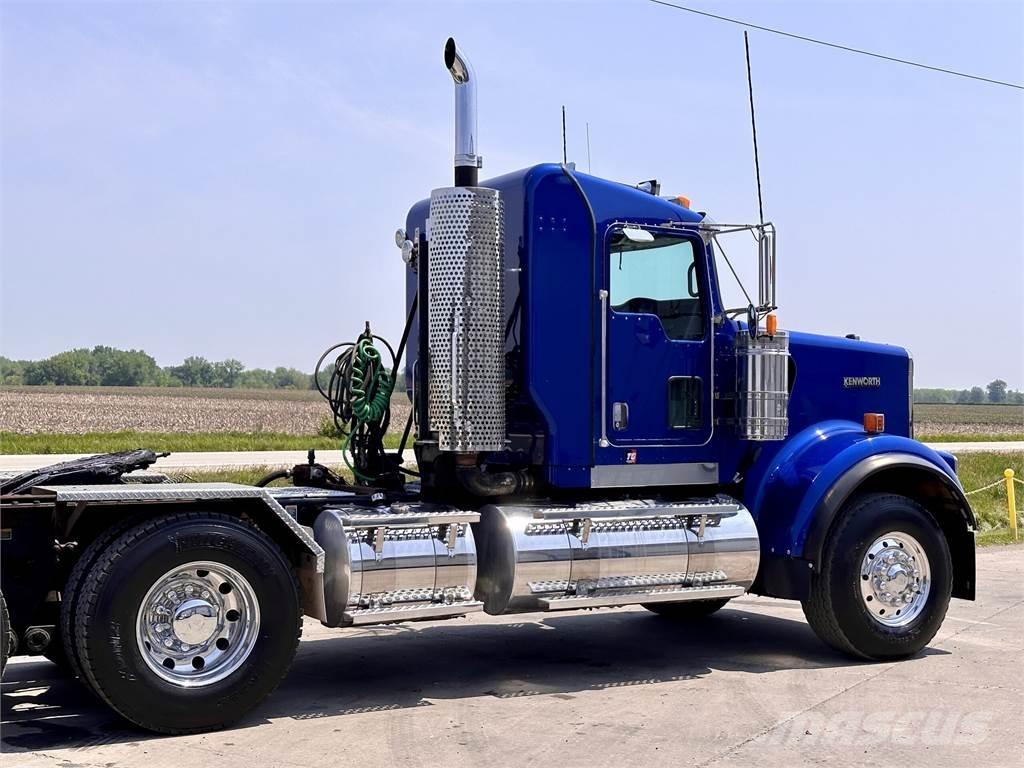 Kenworth W900 Tractores (camiões)