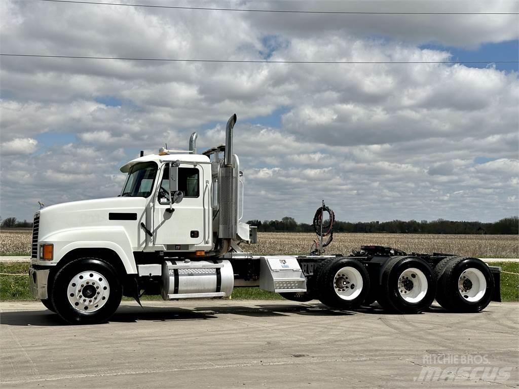 Mack CH613 Tractores (camiões)