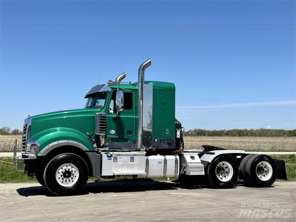 Mack Titan TD713 Tractores (camiões)