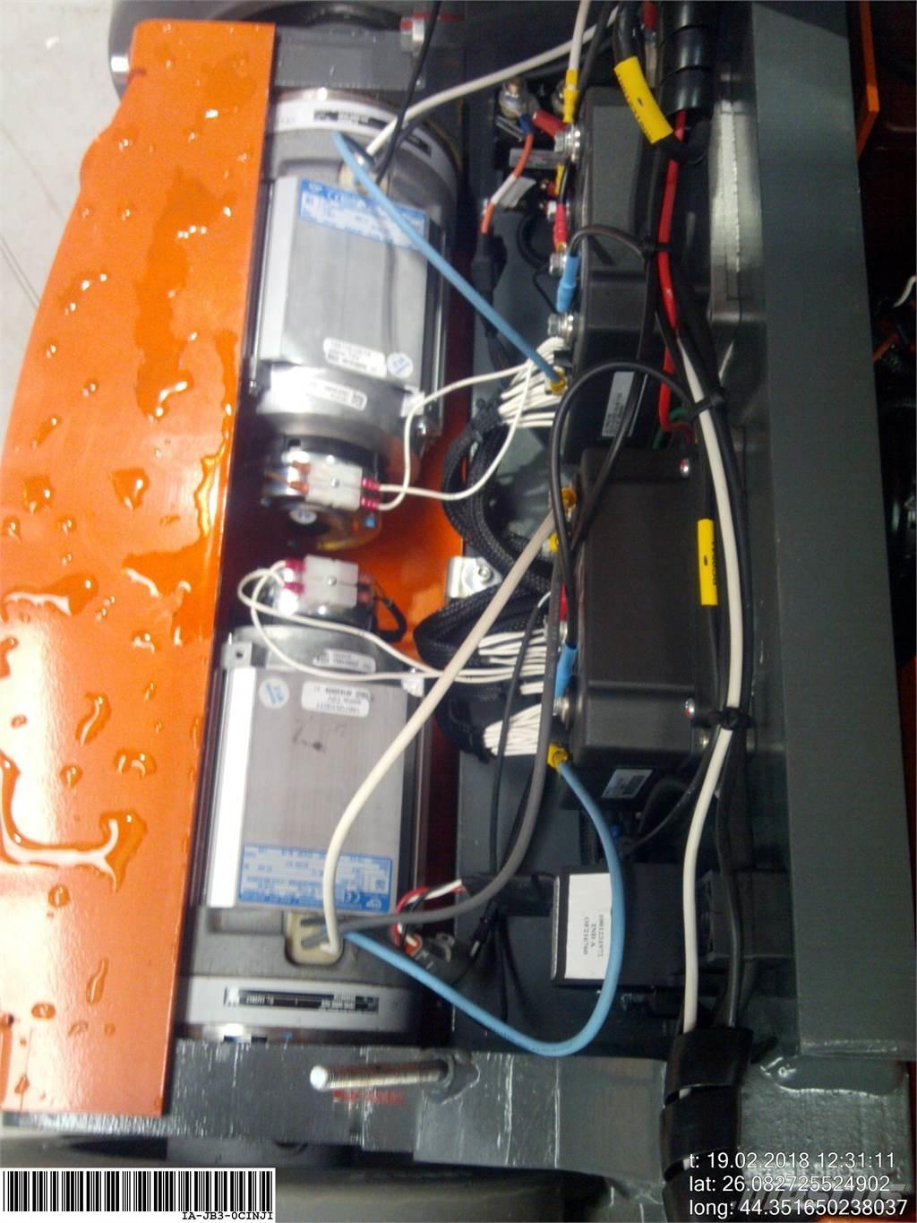 JLG Toucan duo Plataformas de Mastro Vertical