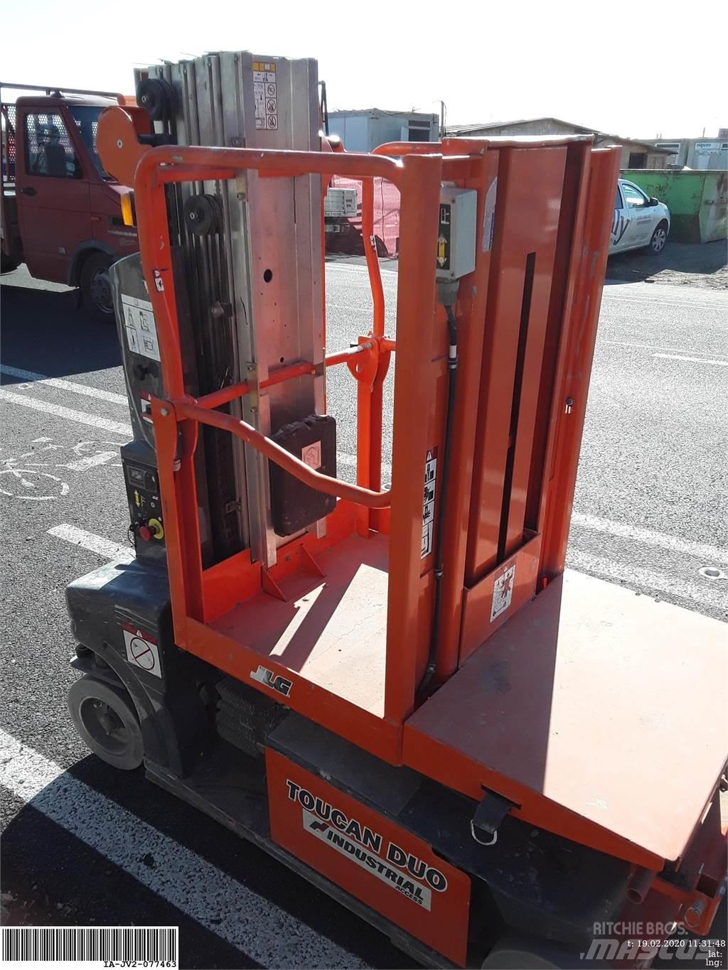 JLG Toucan duo Plataformas de Mastro Vertical