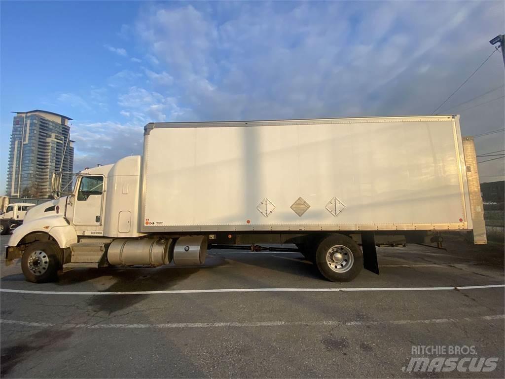 Kenworth T440 Camiões de chassis e cabine