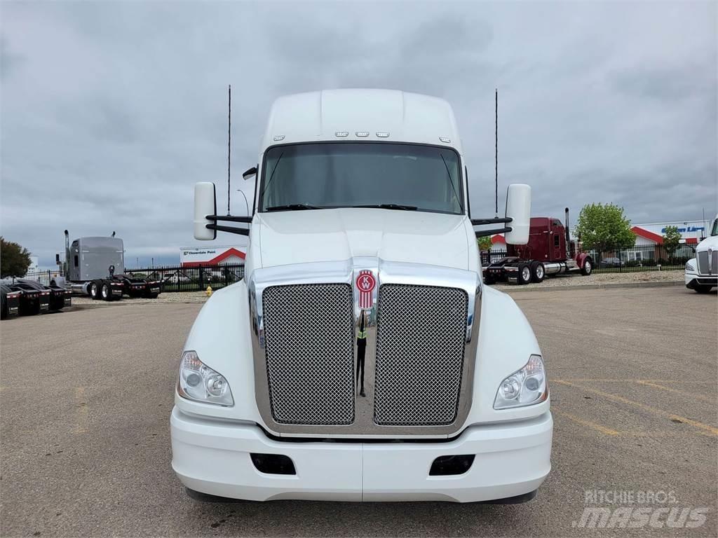 Kenworth T680 Tractores (camiões)