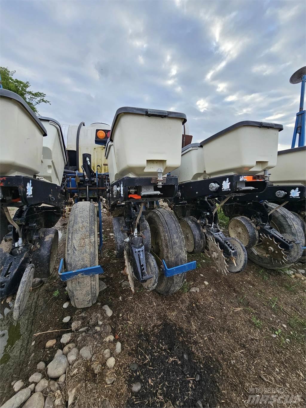 Kinze 3000 Outros componentes