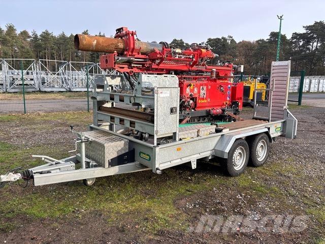 Adler B25 Construção - Outros
