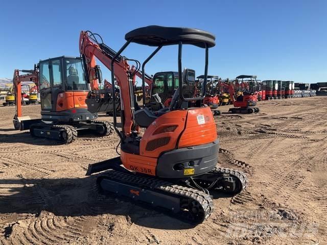 AGT QK30R Escavadoras de rastos