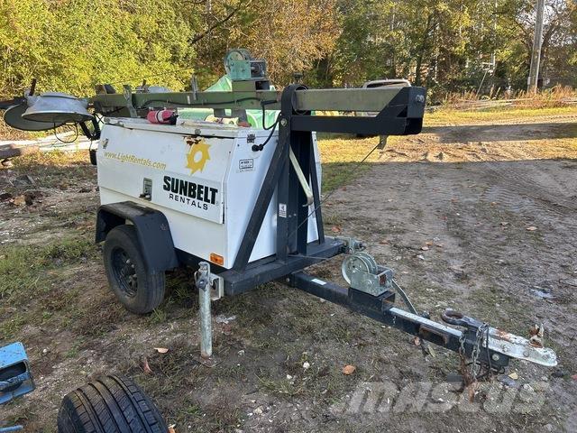 Atlas QLT M10 Torres de luz