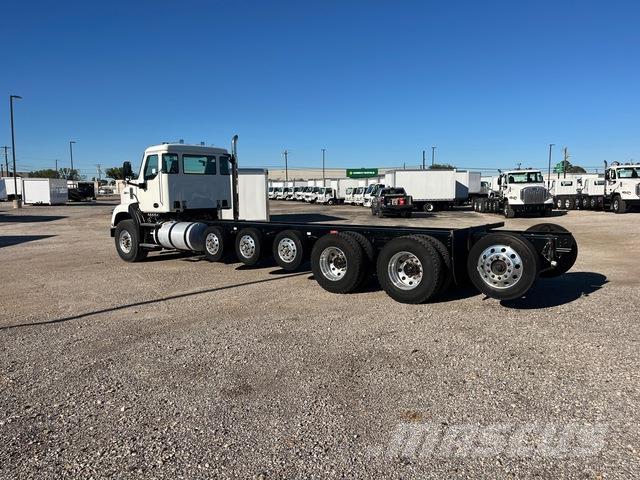 Autocar DC64 Cabines e interior