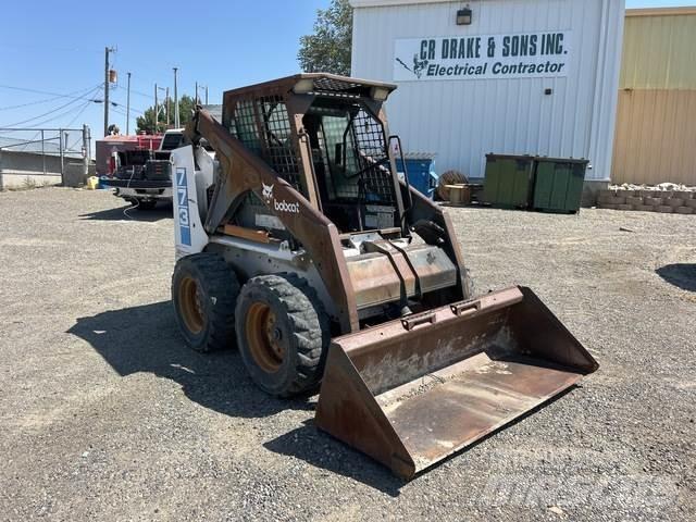 Bobcat 773 Carregadoras de direcção deslizante