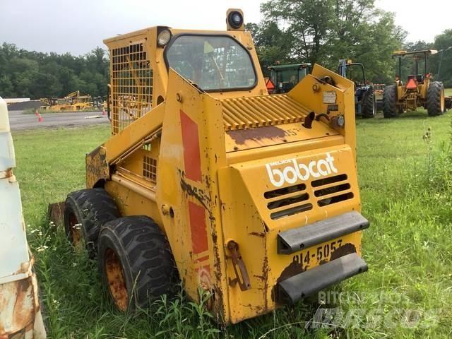 Bobcat 843 Carregadoras de direcção deslizante