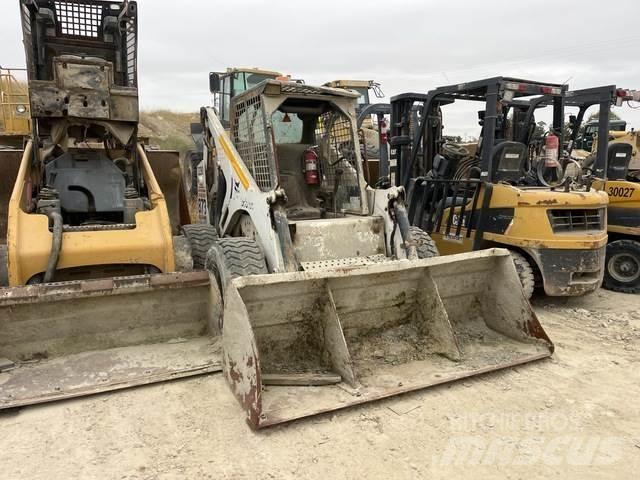 Bobcat 873 Carregadoras de direcção deslizante