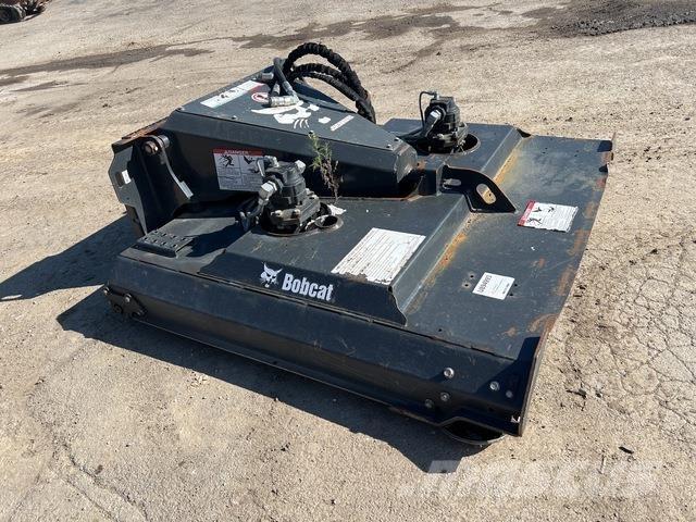 Bobcat RC66 Corta-Relvas Riders