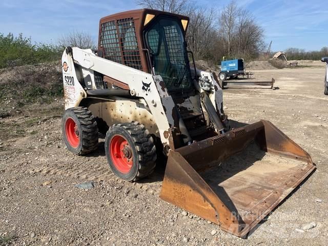Bobcat S220 Carregadoras de direcção deslizante