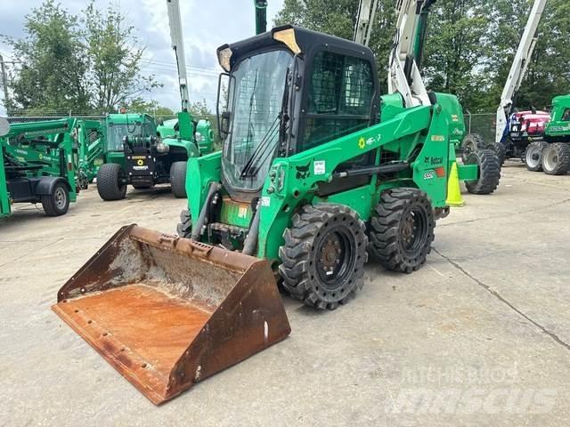 Bobcat S550 Carregadoras de direcção deslizante