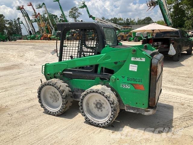 Bobcat S550 Carregadoras de direcção deslizante