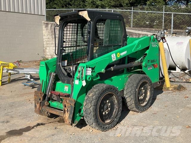 Bobcat S550 Carregadoras de direcção deslizante