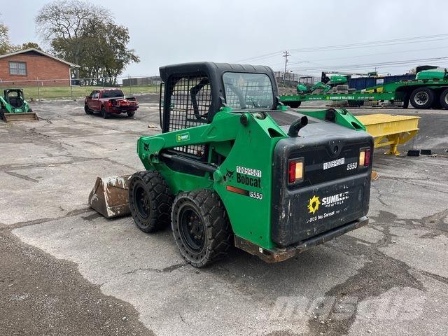 Bobcat S550 Carregadoras de direcção deslizante