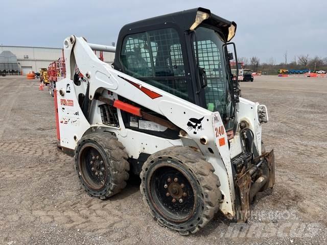 Bobcat S570 Carregadoras de direcção deslizante