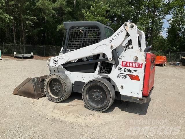 Bobcat S570 Carregadoras de direcção deslizante