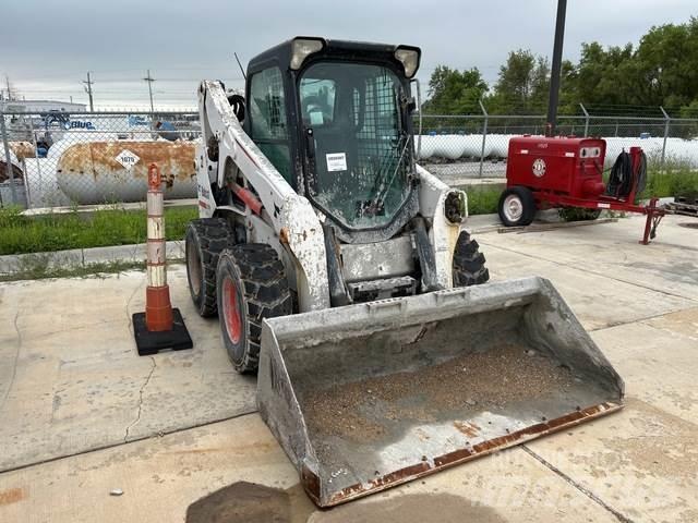 Bobcat S650 Carregadoras de direcção deslizante