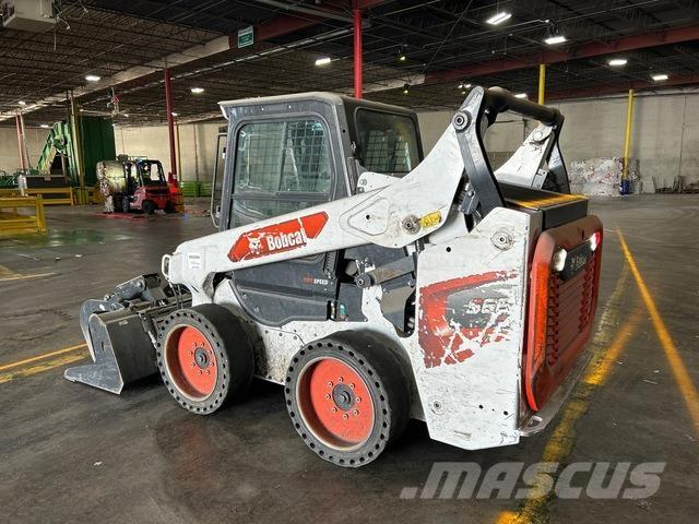 Bobcat S66 Carregadoras de direcção deslizante