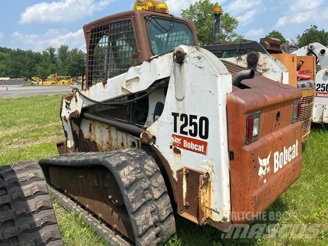 Bobcat T250 Carregadoras de direcção deslizante