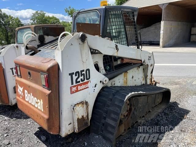 Bobcat T250 Carregadoras de direcção deslizante