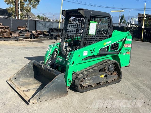 Bobcat T450 Carregadoras de direcção deslizante