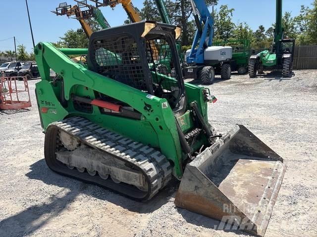 Bobcat T740 Carregadoras de direcção deslizante