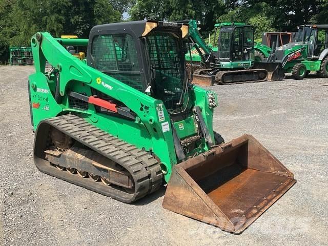 Bobcat T740 Carregadoras de direcção deslizante