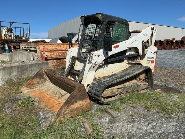 Bobcat T740 Carregadoras de direcção deslizante