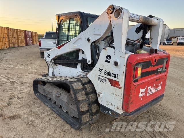 Bobcat T740 Carregadoras de direcção deslizante