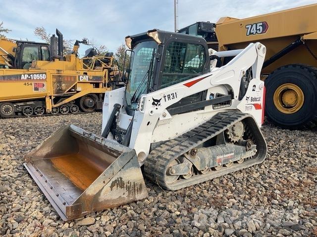 Bobcat T870 Carregadoras de direcção deslizante