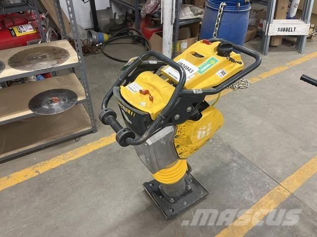 Bomag BT65 Saltitões