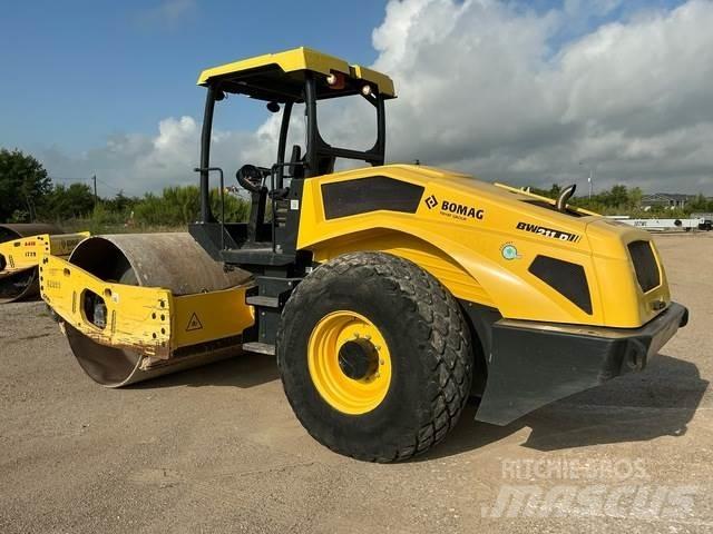 Bomag BW211D-5 Cilindros Compactadores monocilíndricos
