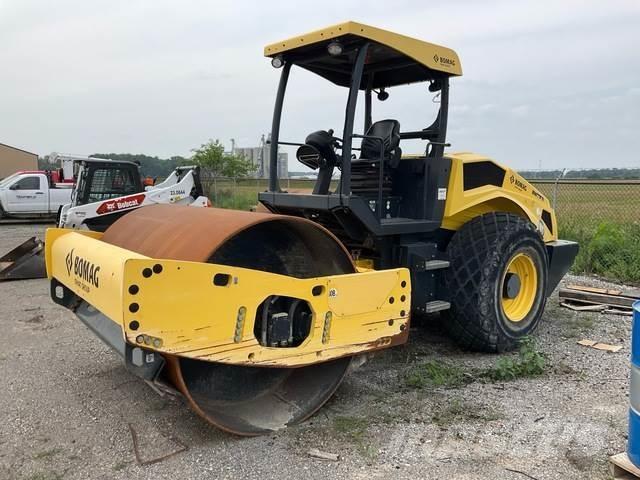 Bomag BW211D-5 Cilindros Compactadores monocilíndricos