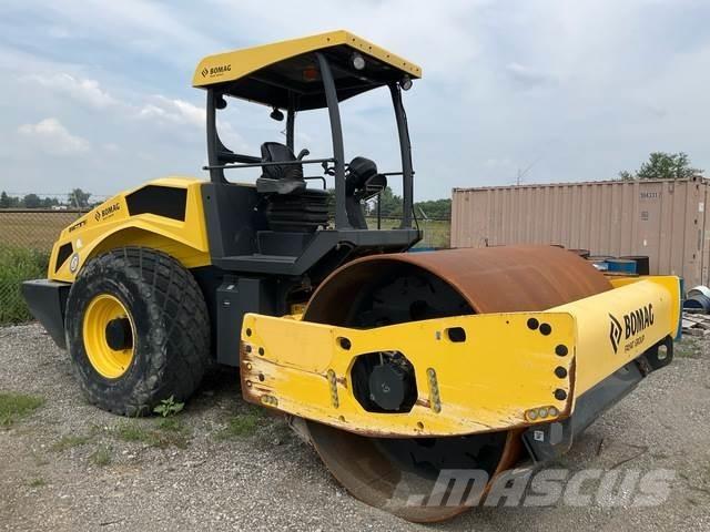 Bomag BW211D-5 Cilindros Compactadores monocilíndricos