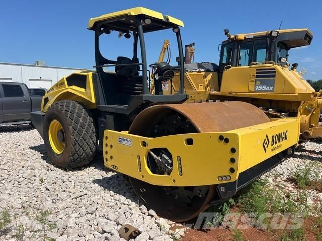 Bomag BW213D-5 Cilindros Compactadores monocilíndricos