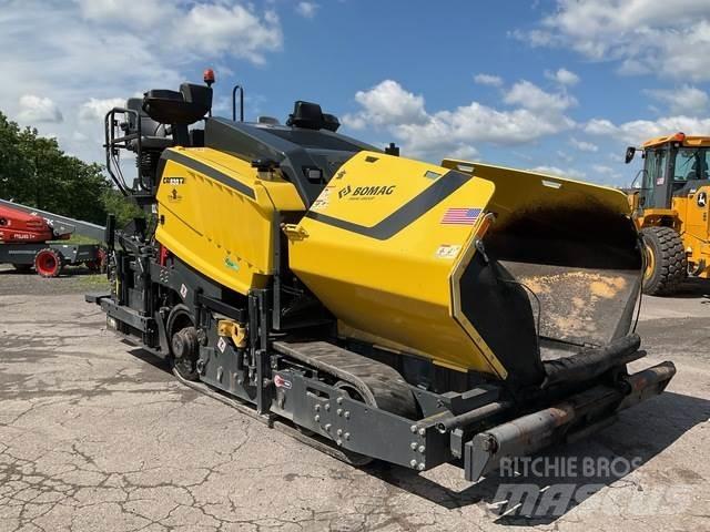Bomag CR-820T Pavimentadoras de asfalto