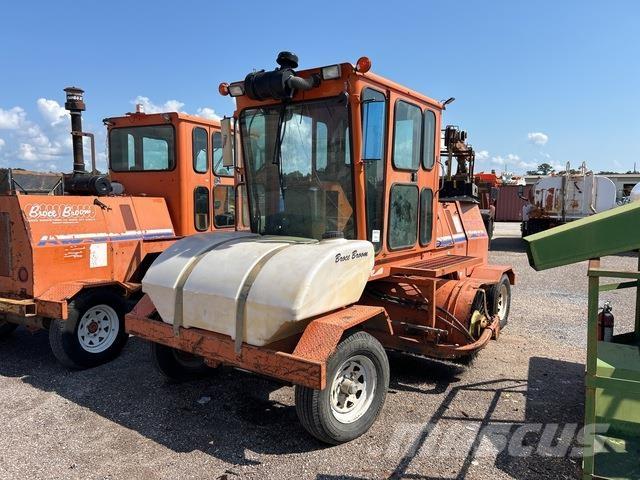 Broce KR350 Varredoras interior
