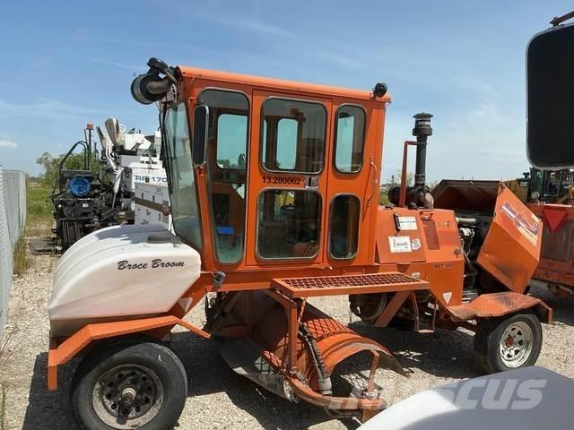 Broce RJT-350 Varredoras interior