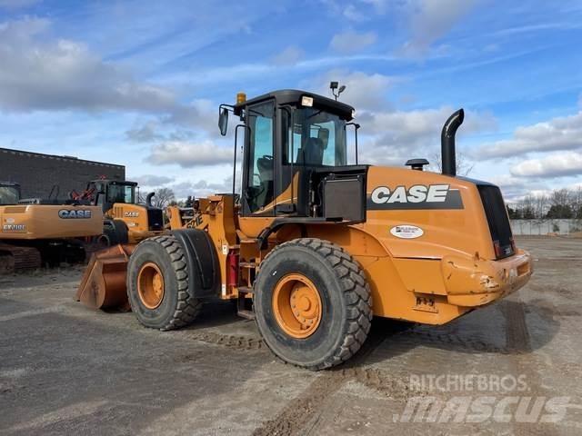 CASE 621E Pás carregadoras de rodas