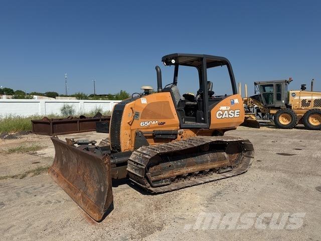 CASE 650M LGP Dozers - Tratores rastos