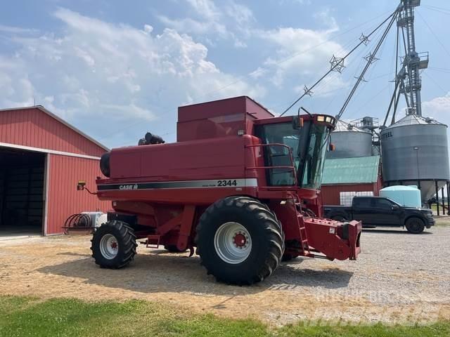 Case IH 2344 Ceifeiras debulhadoras