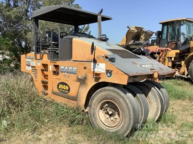 CASE PT240 Cilindros Compactadores de pneus