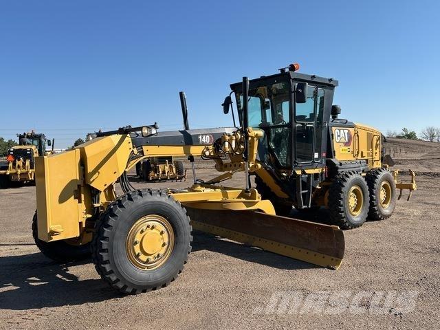 CAT 140 Motoniveladoras