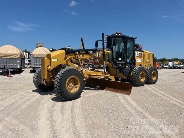 CAT 150 Motoniveladoras