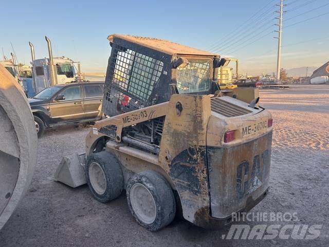 CAT 216B Carregadoras de direcção deslizante