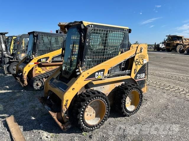 CAT 216B Carregadoras de direcção deslizante